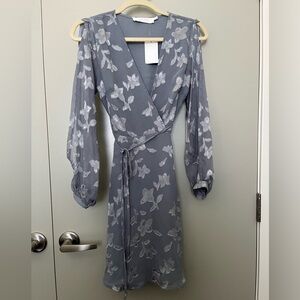 Pretty split sleeve wrap dress
